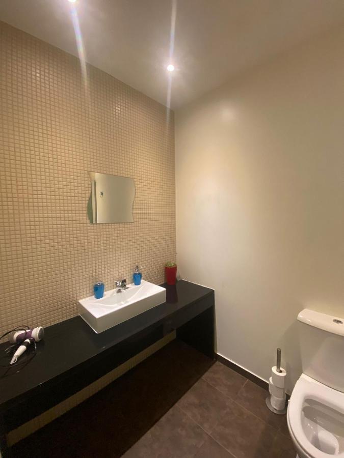 Chiado Happy Rooms ลิสบอน ภายนอก รูปภาพ