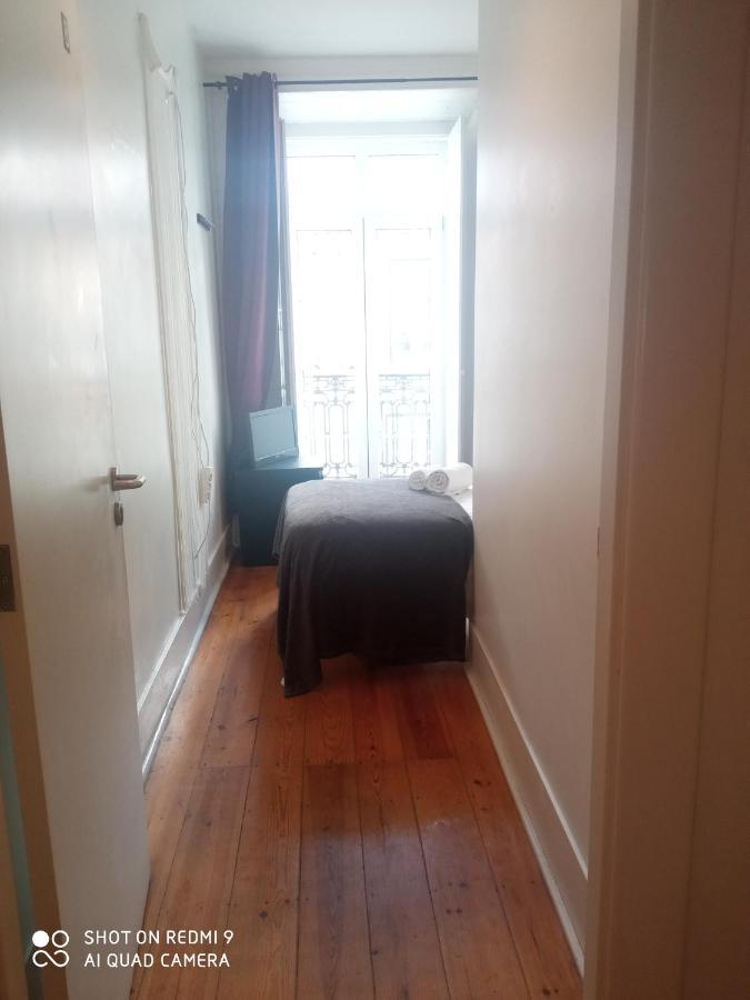 Chiado Happy Rooms ลิสบอน ภายนอก รูปภาพ