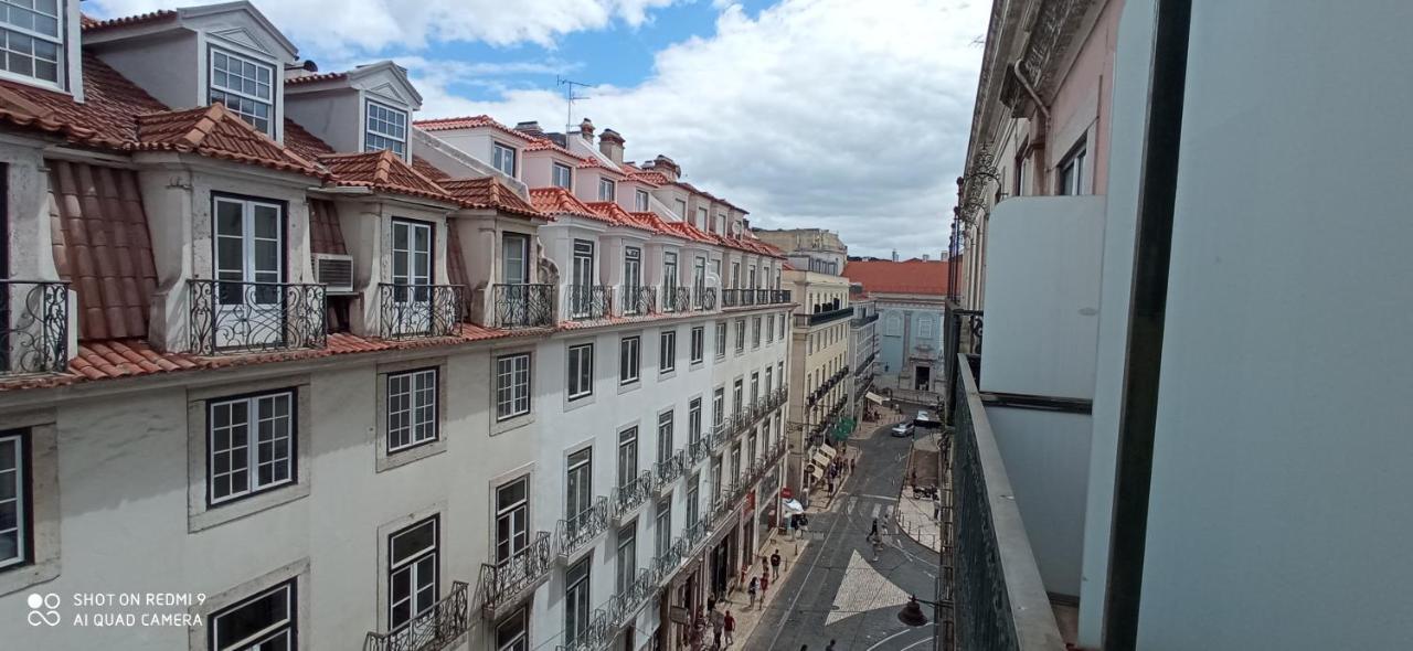 Chiado Happy Rooms ลิสบอน ภายนอก รูปภาพ
