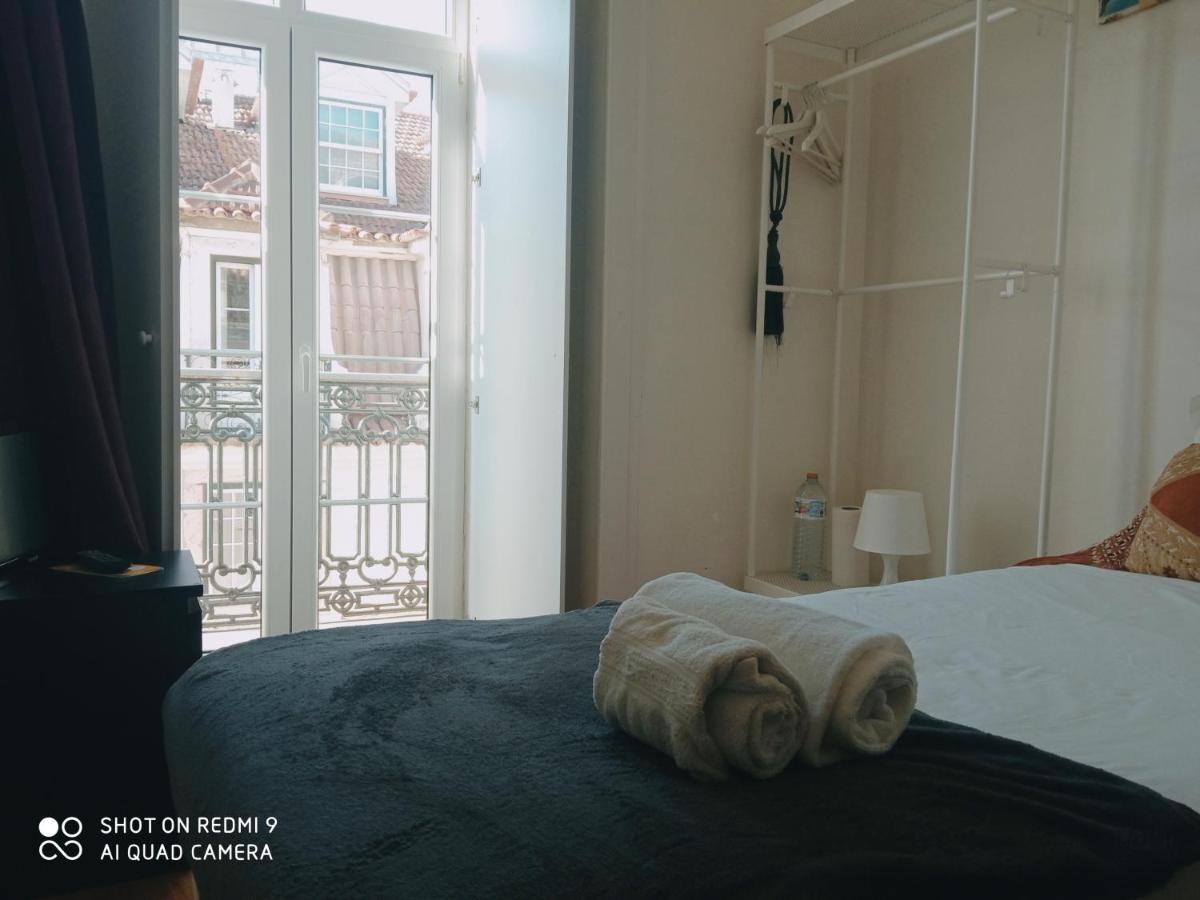 Chiado Happy Rooms ลิสบอน ภายนอก รูปภาพ
